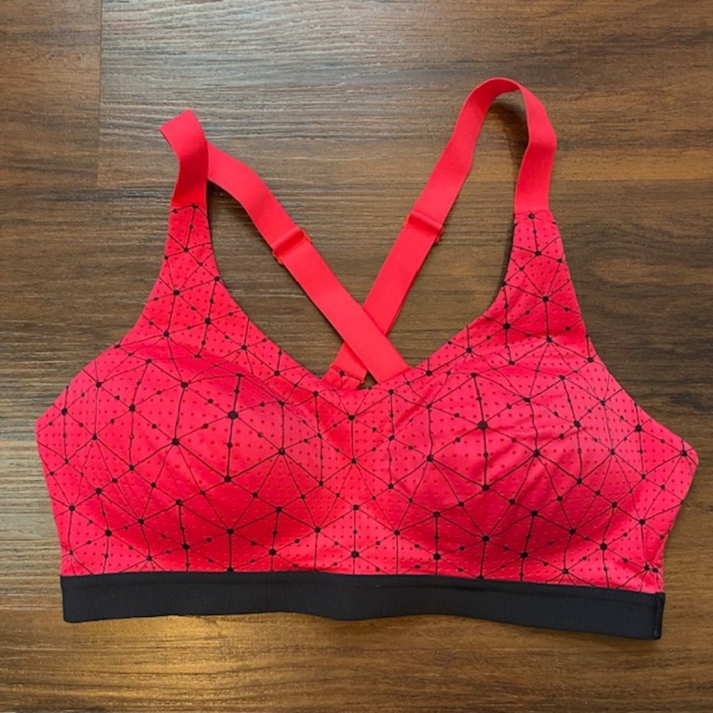 Victoria's Secret VSX Geometric Sports Bra Size 34C